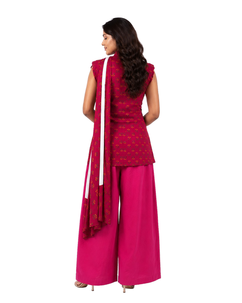 Fuchsia Floral Booti Sleeveless Kurti Set with Chiffon Dupatta